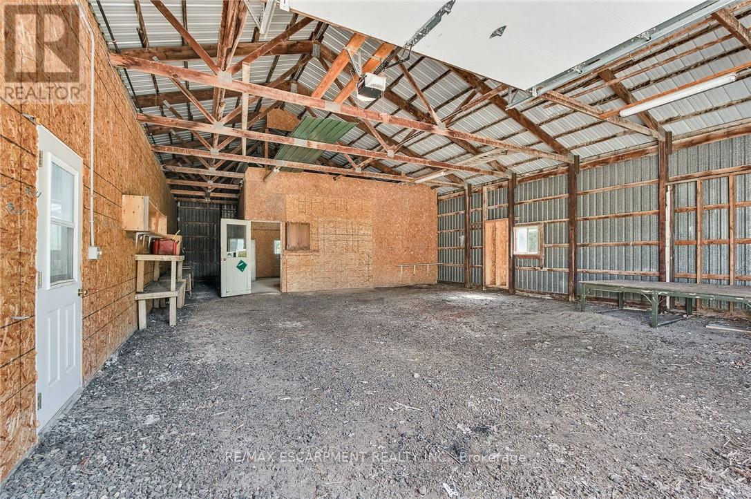 483 Harvest Road, Hamilton, Ontario  L9H 5E2 - Photo 24 - X12466825