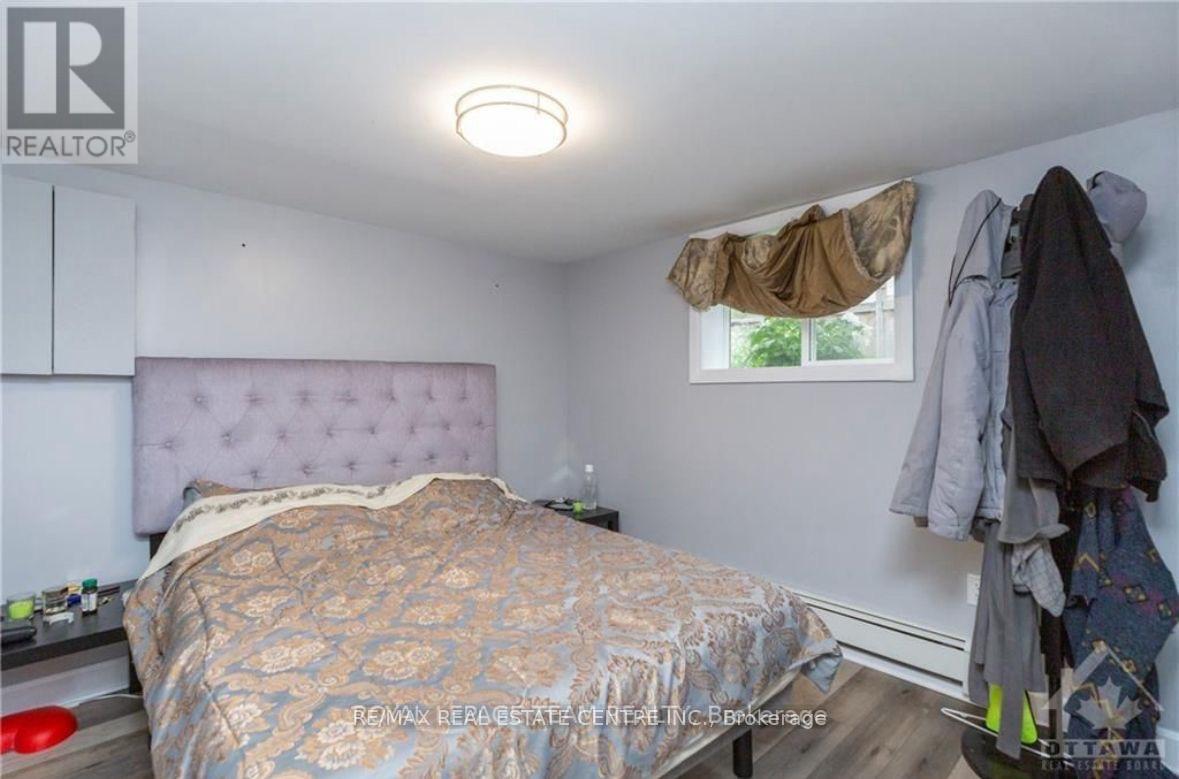 Basement - 1403 Sault Street, Ottawa, Ontario  K1E 1G8 - Photo 7 - X12466878