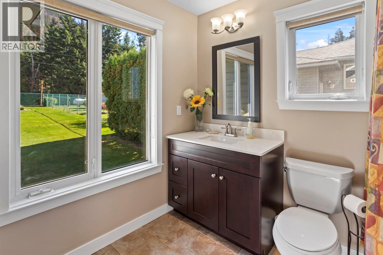 12531 Lewis Bay Road, Boswell, British Columbia V0B 1A4 - Photo 16 - 10365405