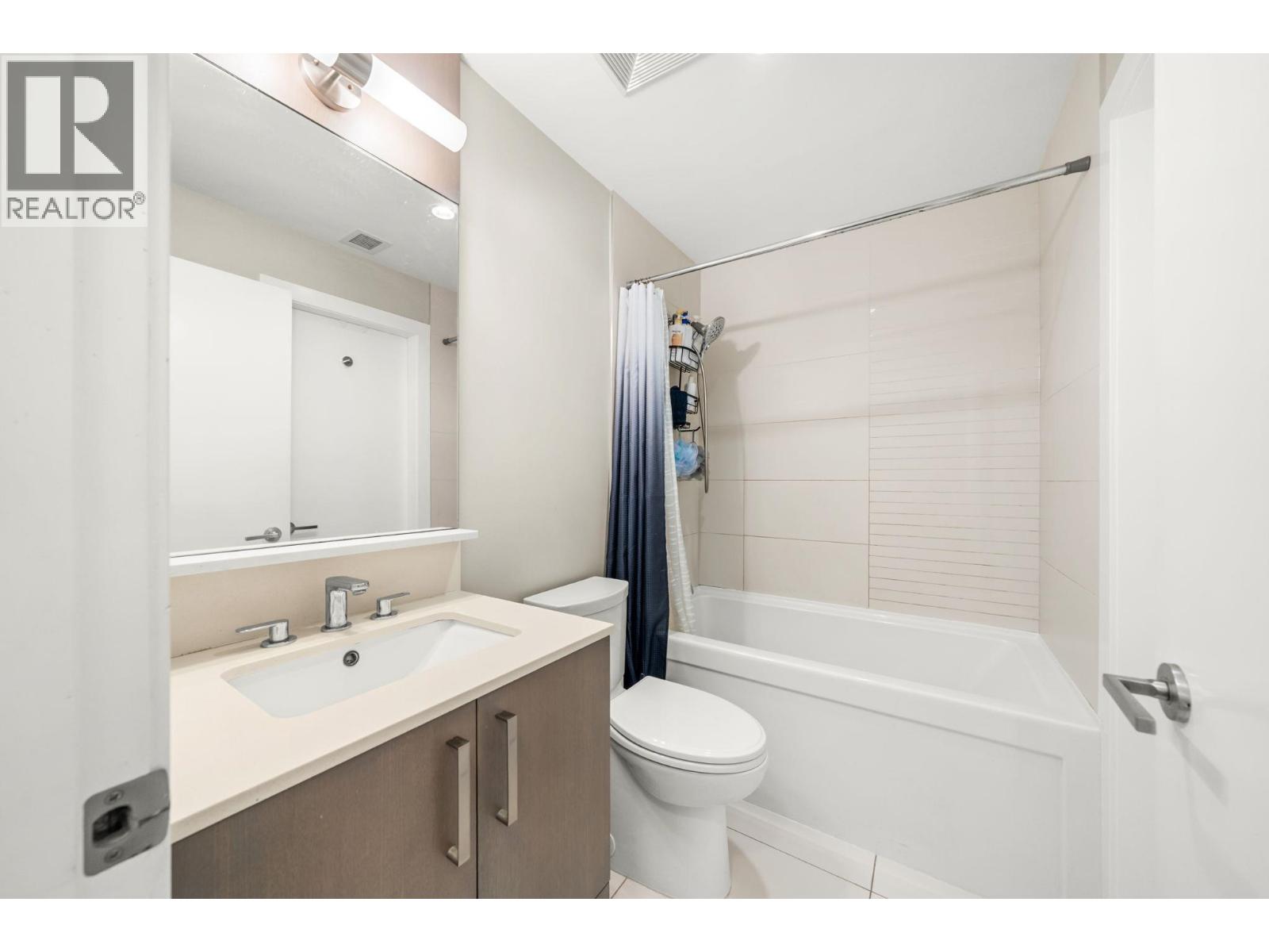 313 10155 River Drive, Richmond, British Columbia  V6X 0L3 - Photo 4 - R3059272