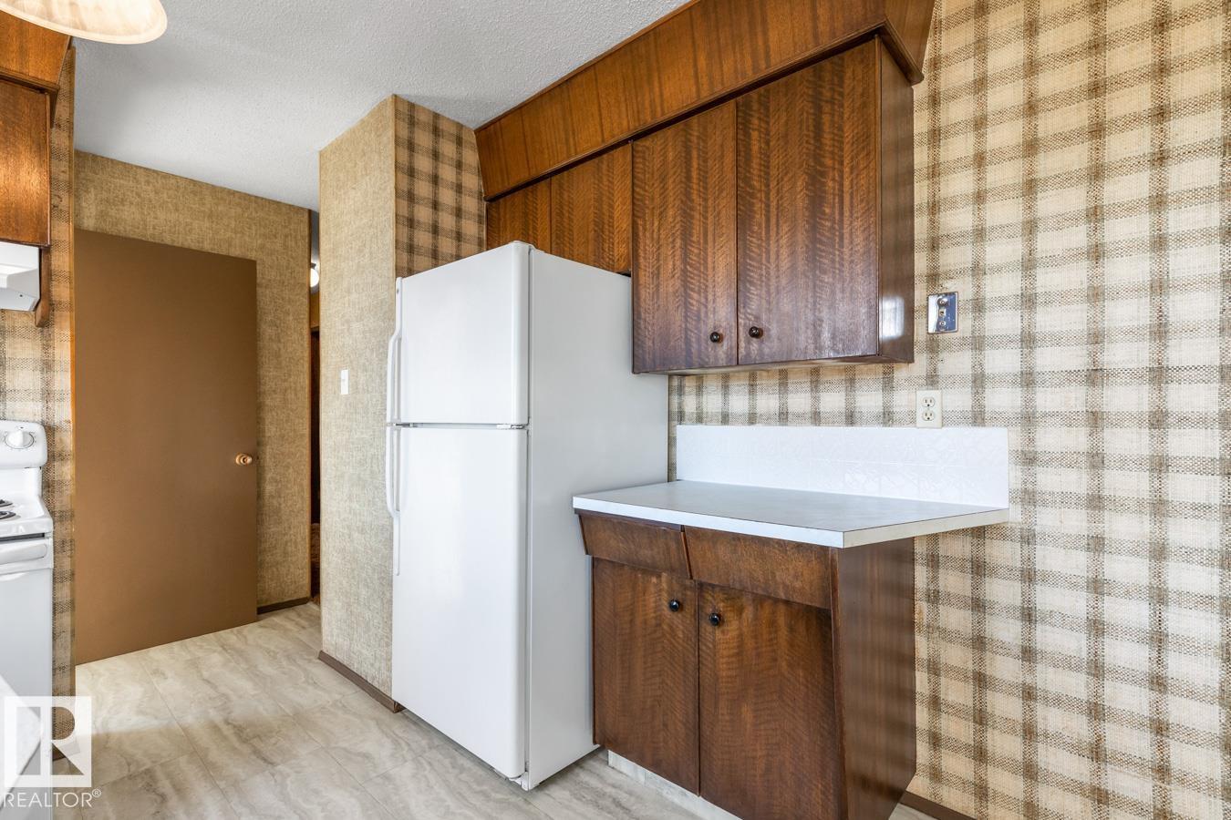 14223 116 St Nw Nw, Edmonton, Alberta  T5X 1M9 - Photo 8 - E4462329