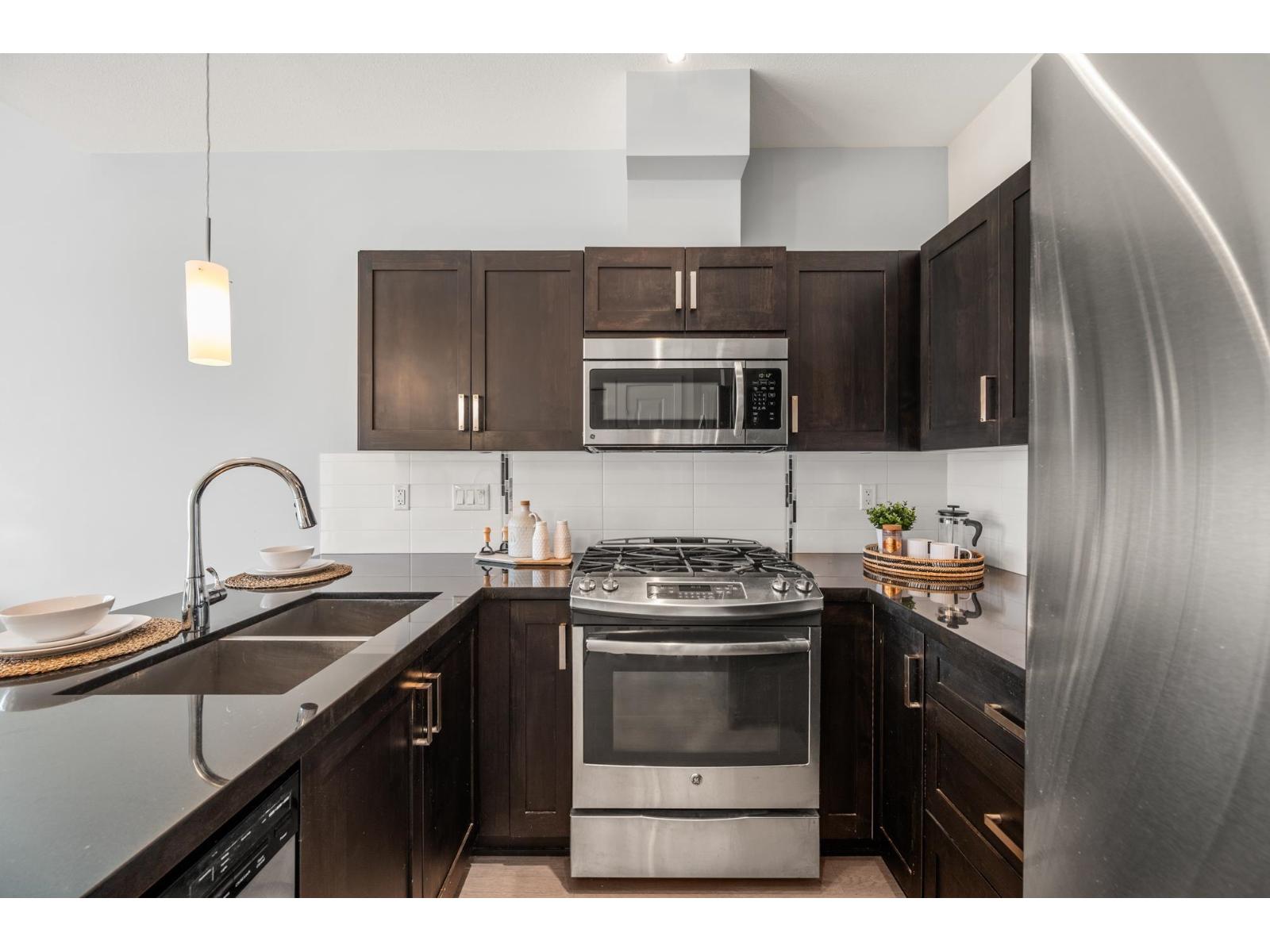 409 20078 Fraser Highway, Langley, British Columbia V3A 0J2 - Photo 2 - R3059154