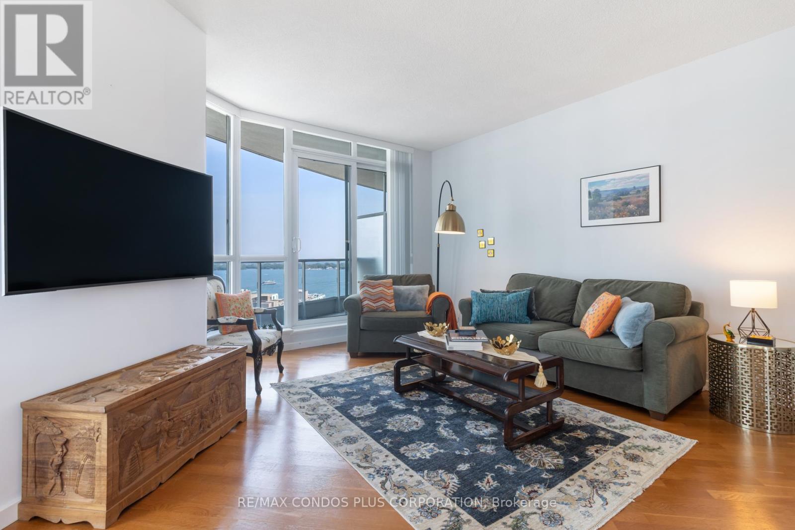 2302 - 218 Queens Quay W, Toronto, Ontario  M5J 2Y6 - Photo 10 - C12283747