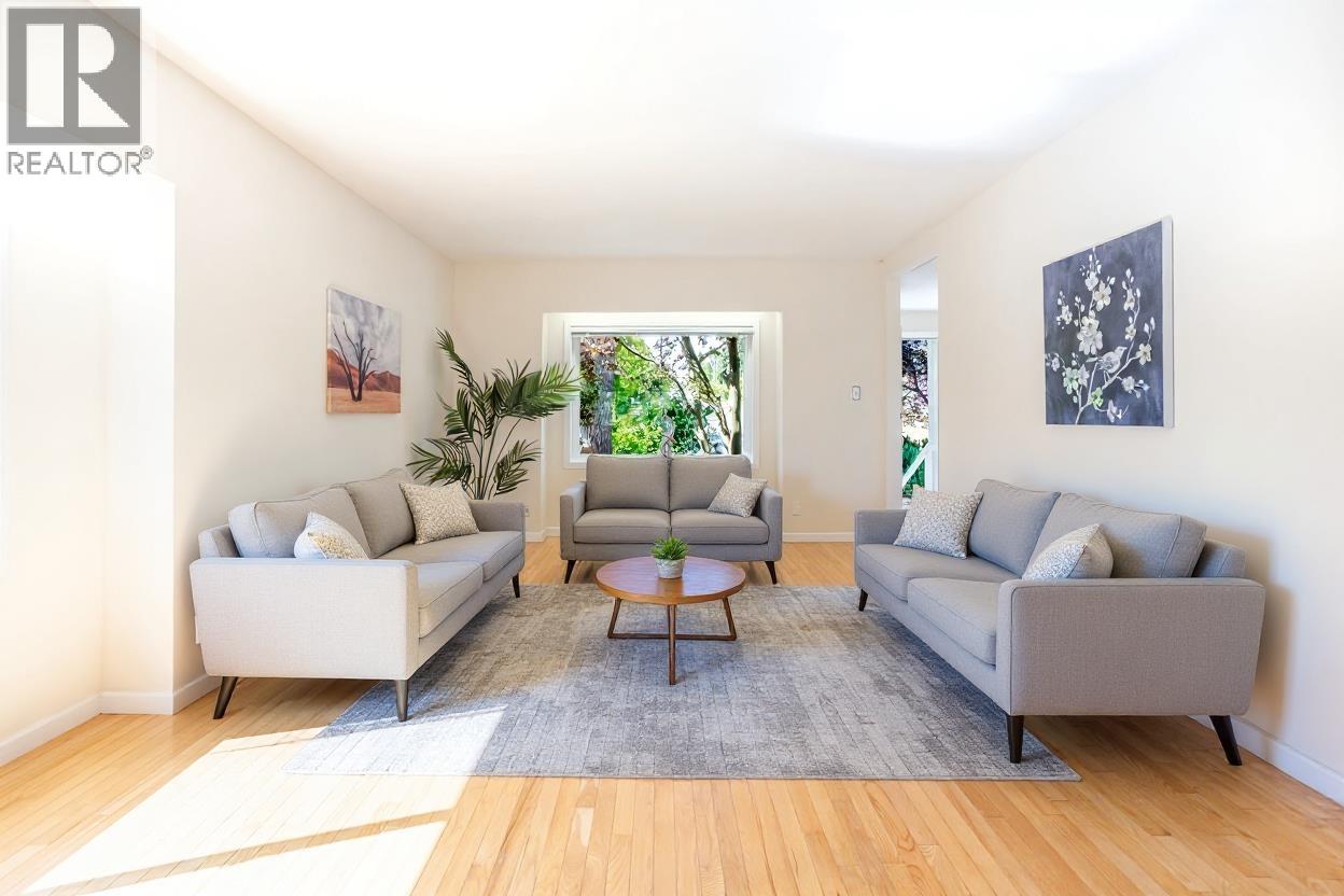 866 W 59th Avenue, Vancouver, British Columbia  V6P 1X7 - Photo 2 - R3059282