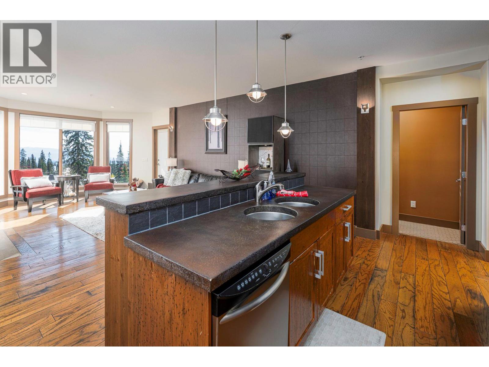 5085 Snowbird Way Unit# 103 Big White Photo 12