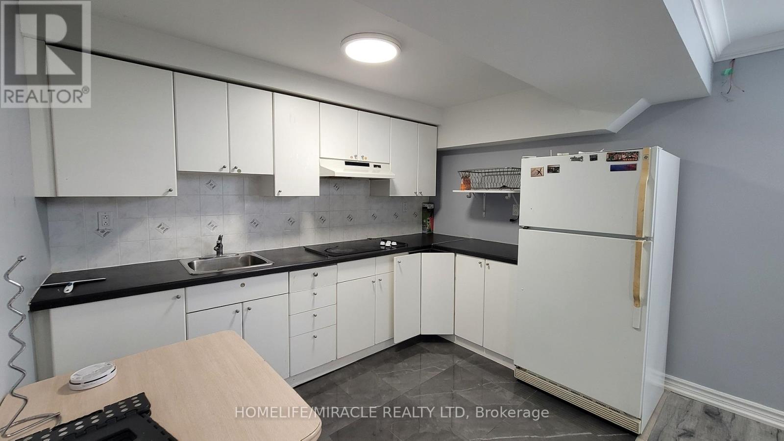 Basement - 5794 Gant Crescent, Mississauga, Ontario  L5V 2T5 - Photo 12 - W12465642