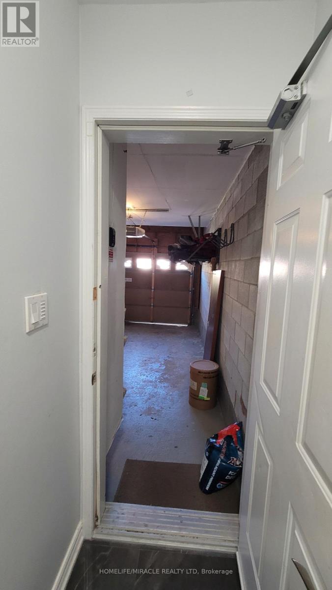 Basement - 5794 Gant Crescent, Mississauga, Ontario  L5V 2T5 - Photo 3 - W12465642