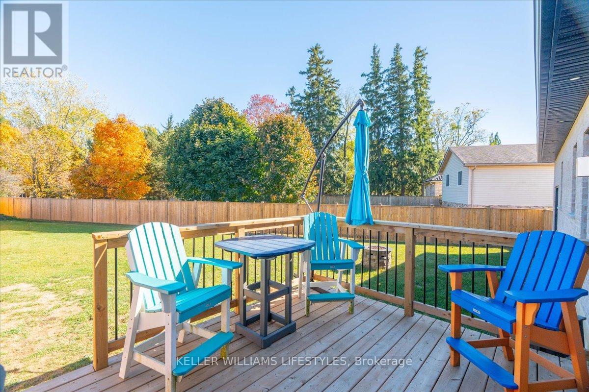 92 Queen Street, North Middlesex, Ontario  N0M 1A0 - Photo 42 - X12465658