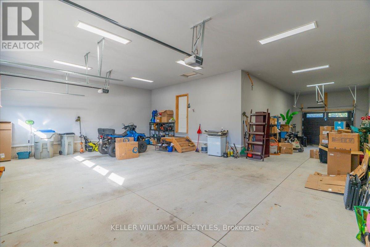 92 Queen Street, North Middlesex, Ontario  N0M 1A0 - Photo 45 - X12465658