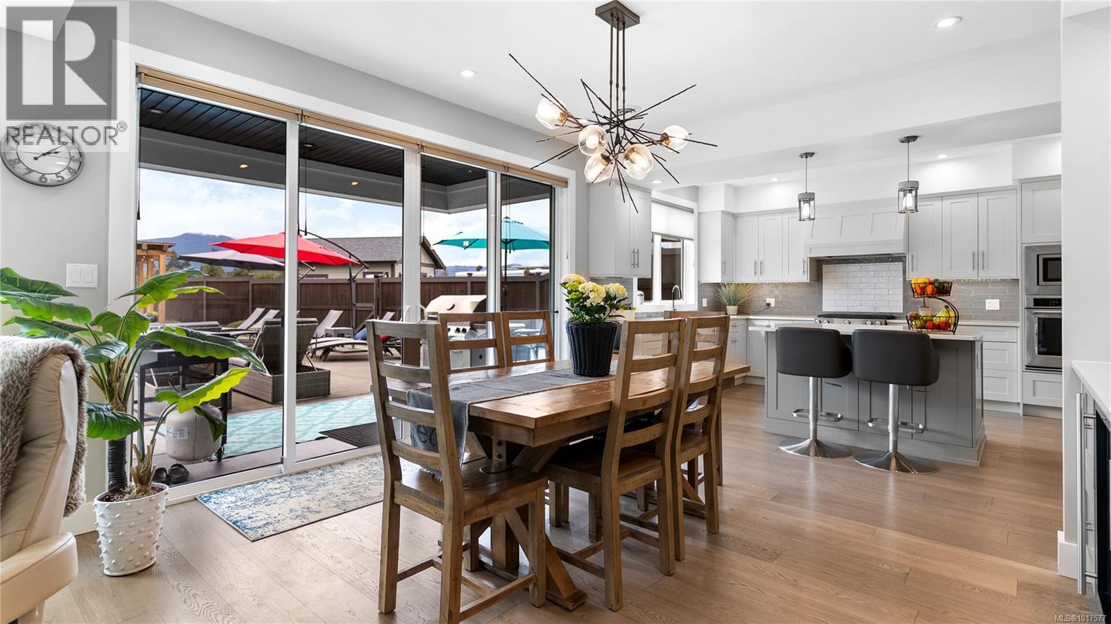 7267 Lakefront Dr, Lake Cowichan, British Columbia  V0R 2G1 - Photo 9 - 1017577