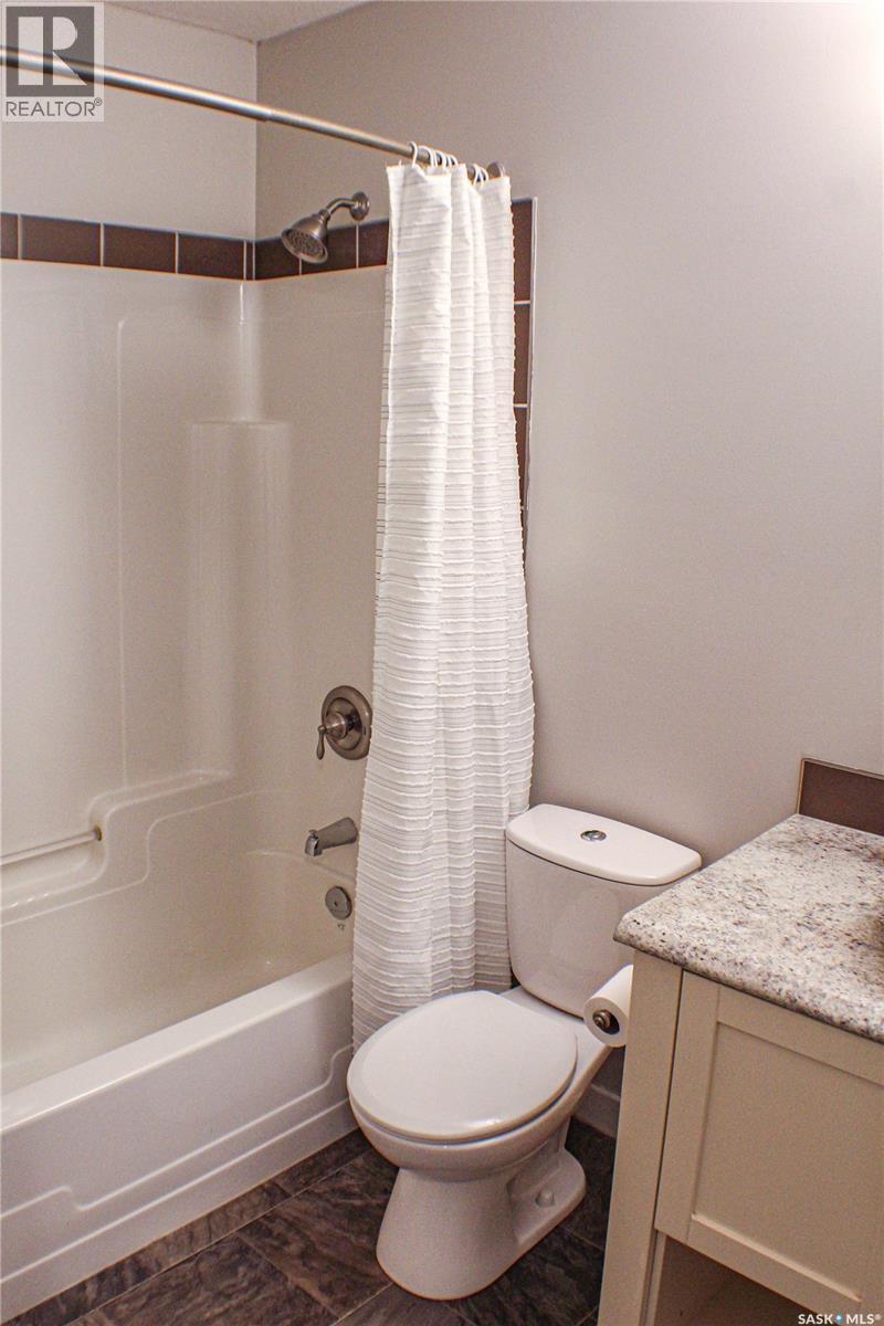 302 Higgins Avenue W, Melfort, Saskatchewan  S0E 1A0 - Photo 13 - SK021023