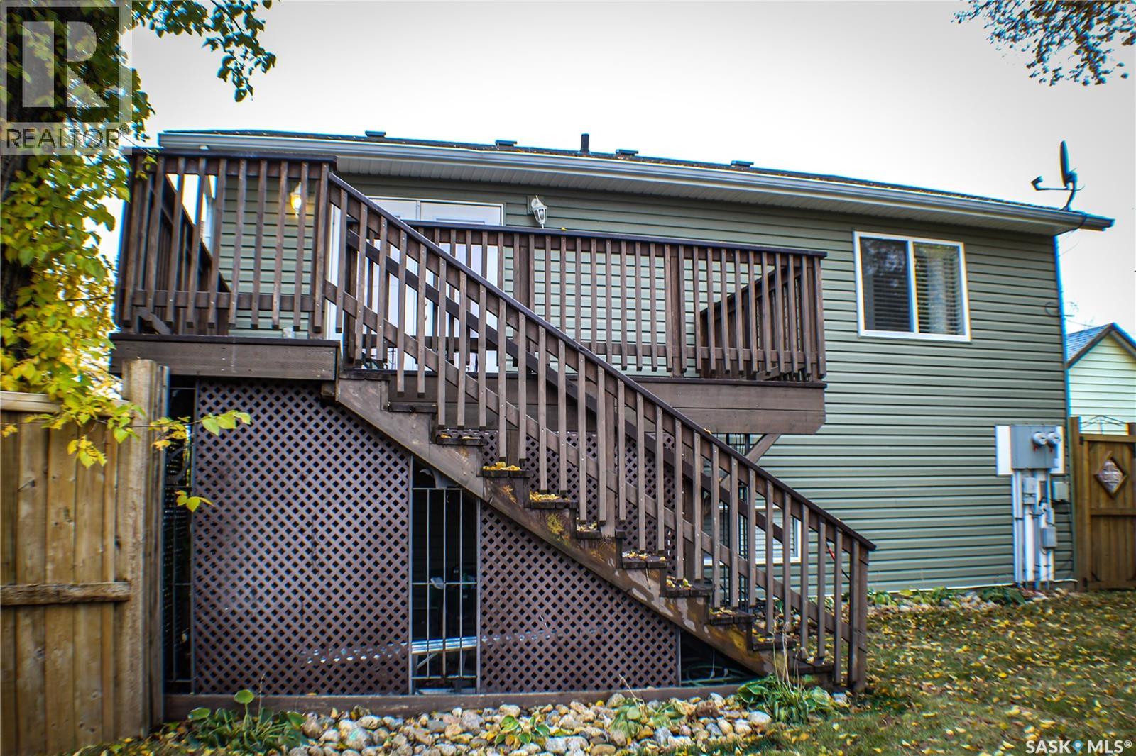 302 Higgins Avenue W, Melfort, Saskatchewan  S0E 1A0 - Photo 23 - SK021023