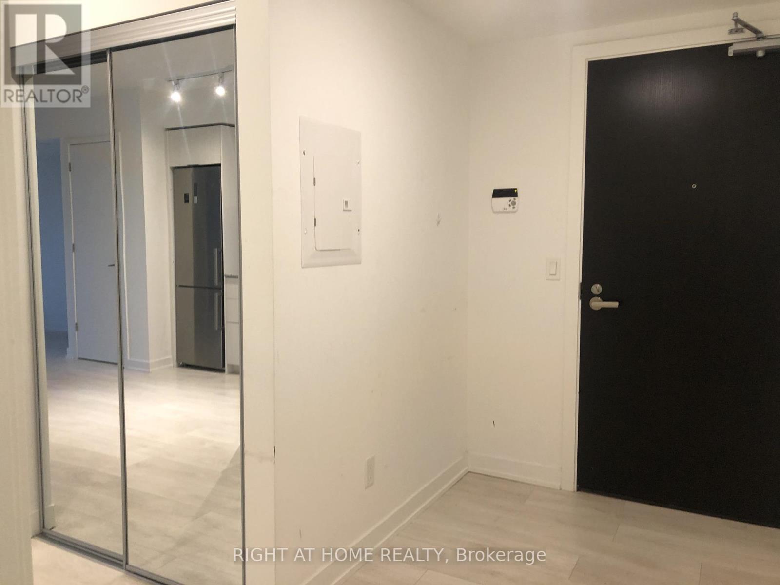 901 - 501 Yonge Street, Toronto, Ontario  M4Y 1Y4 - Photo 7 - C12466919