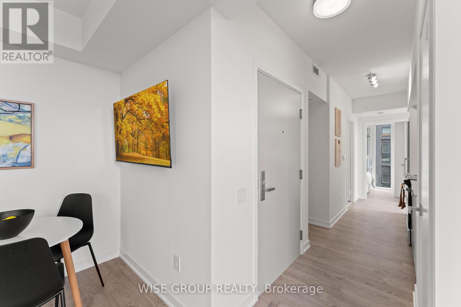 906 - 500 Wilson Avenue, Toronto, Ontario  M3H 5Y9 - Photo 3 - C12466920