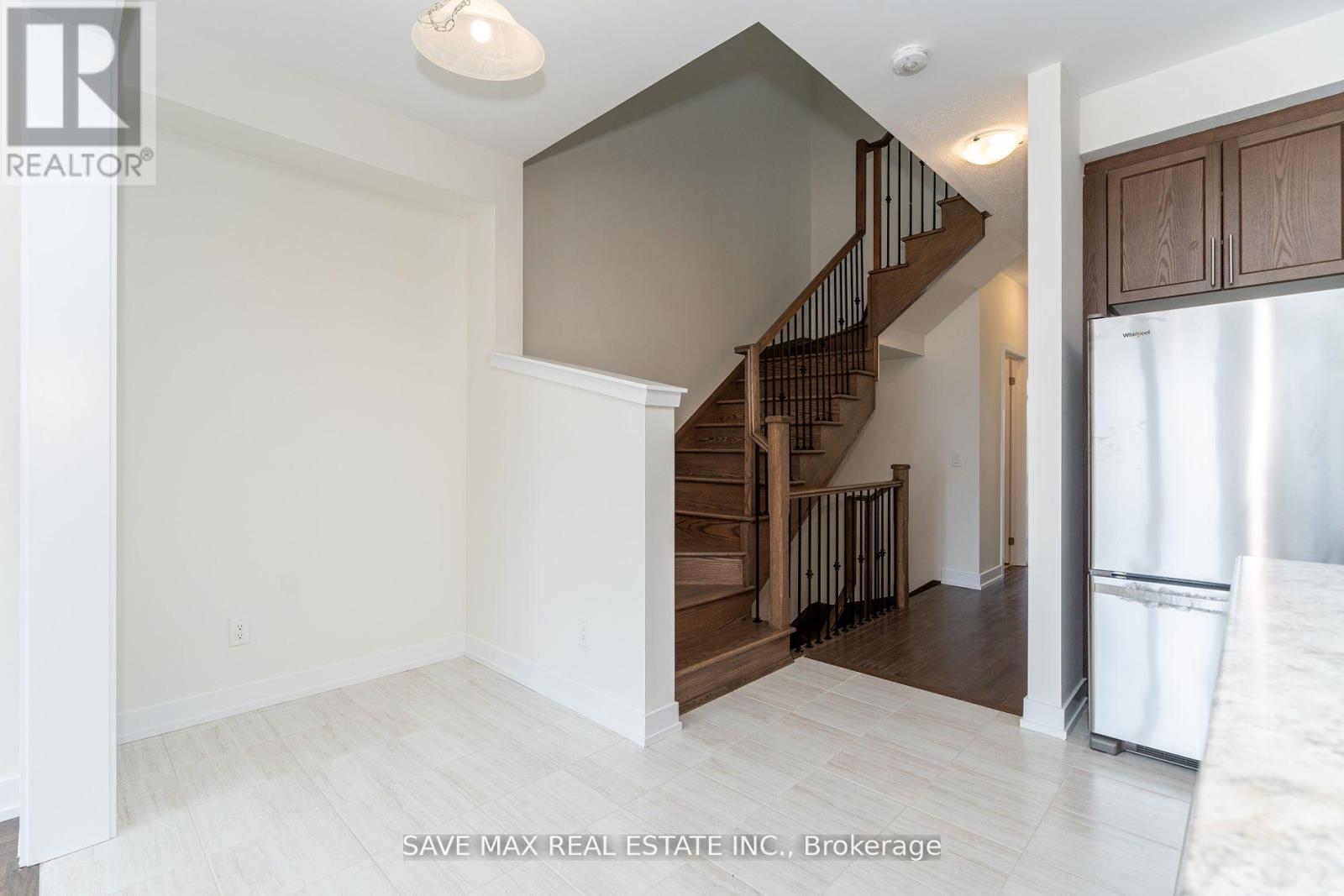 1082 Thompson Drive, Oshawa, Ontario  L1L 0V5 - Photo 9 - E12466891