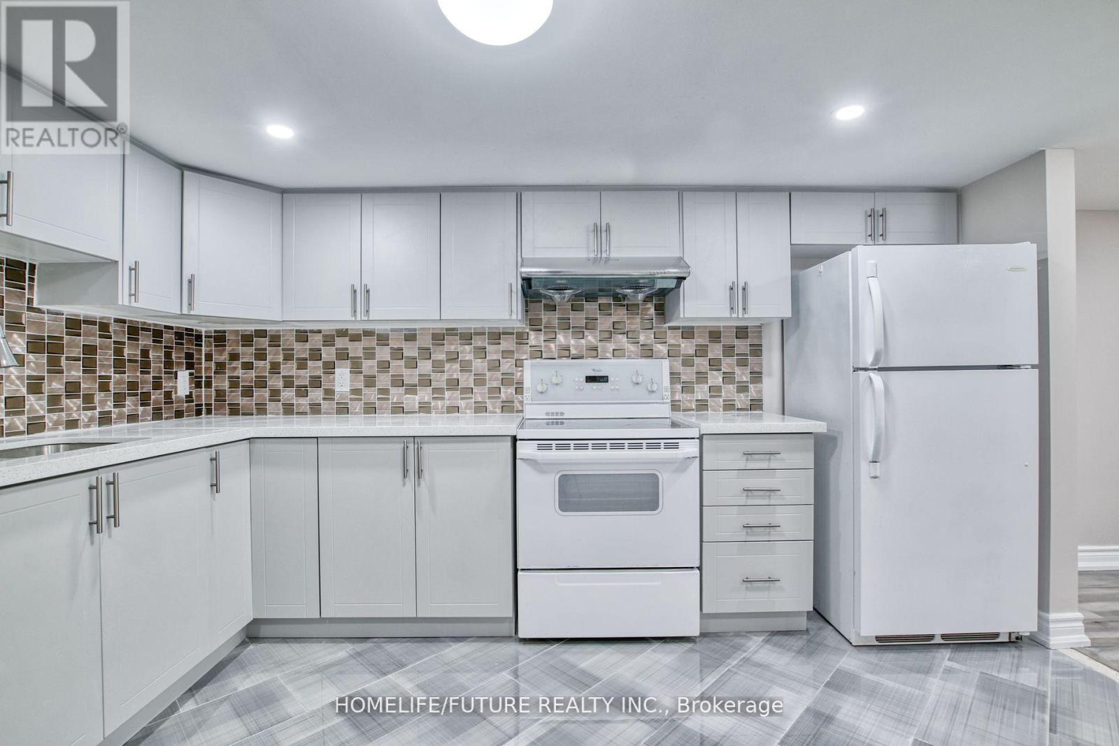 Main - 221 Hupfield Trail, Toronto, Ontario  M1B 4L8 - Photo 2 - E12466922