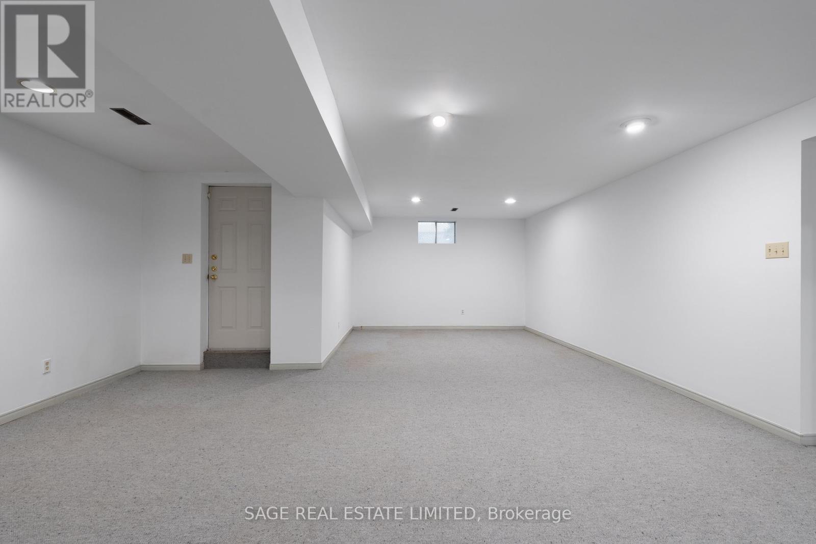 172 Burnhamthorpe Road, Toronto, Ontario  M9A 1H6 - Photo 48 - W12466360