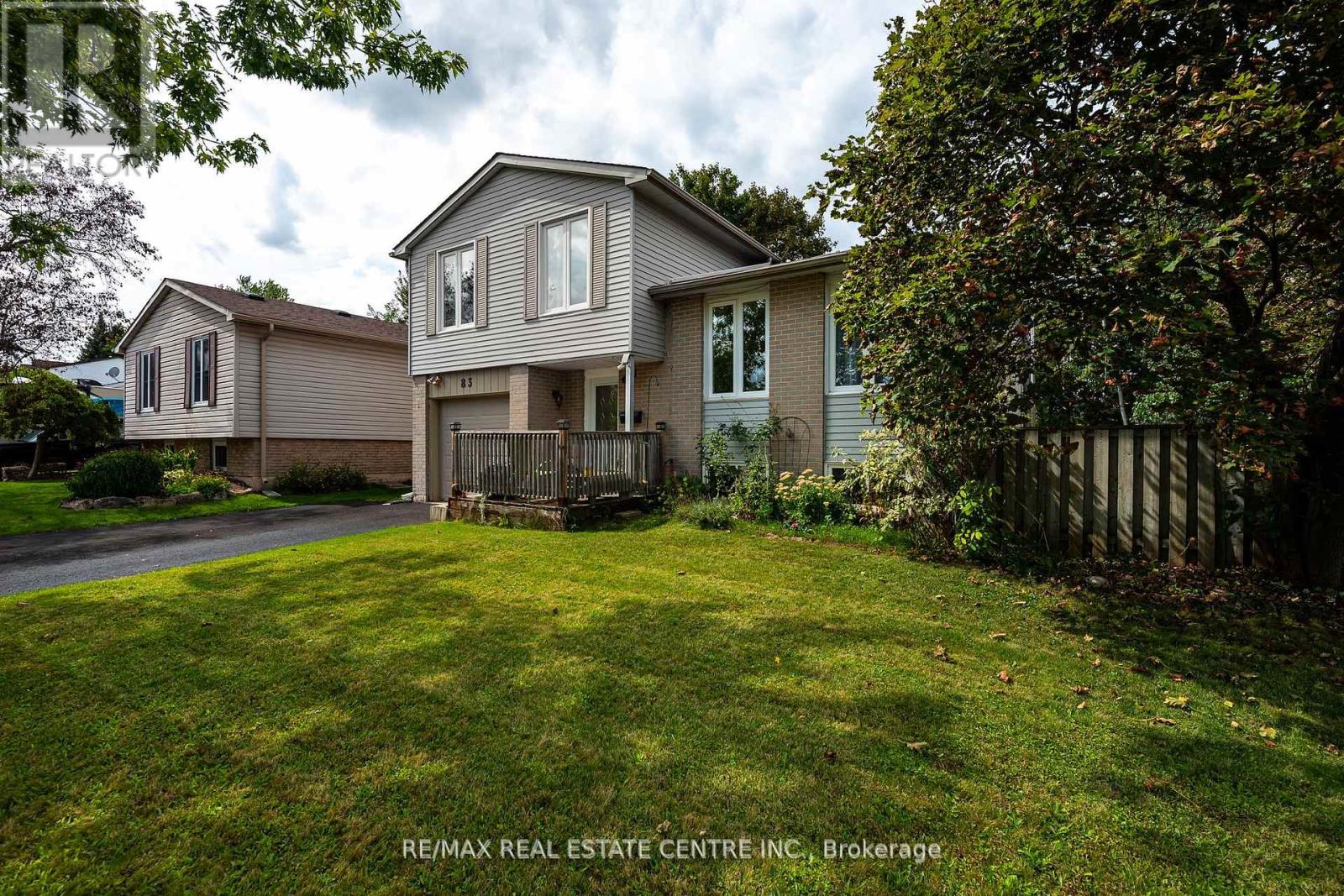 83 Brenda Boulevard, Orangeville, Ontario  L9W 3L3 - Photo 3 - W12466644