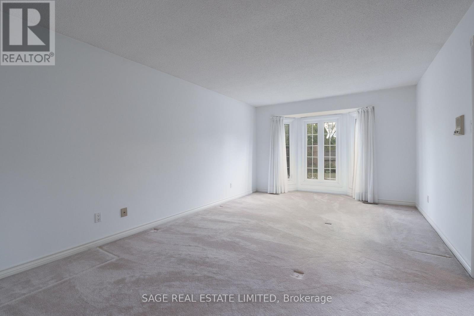 172 Burnhamthorpe Road, Toronto, Ontario  M9A 1H6 - Photo 37 - W12466360