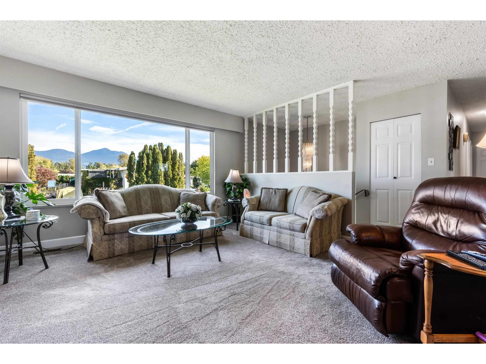 6961 Sheffield Way, Sardis East Vedder, Chilliwack, British Columbia  V2R 3T2 - Photo 4 - R3059222