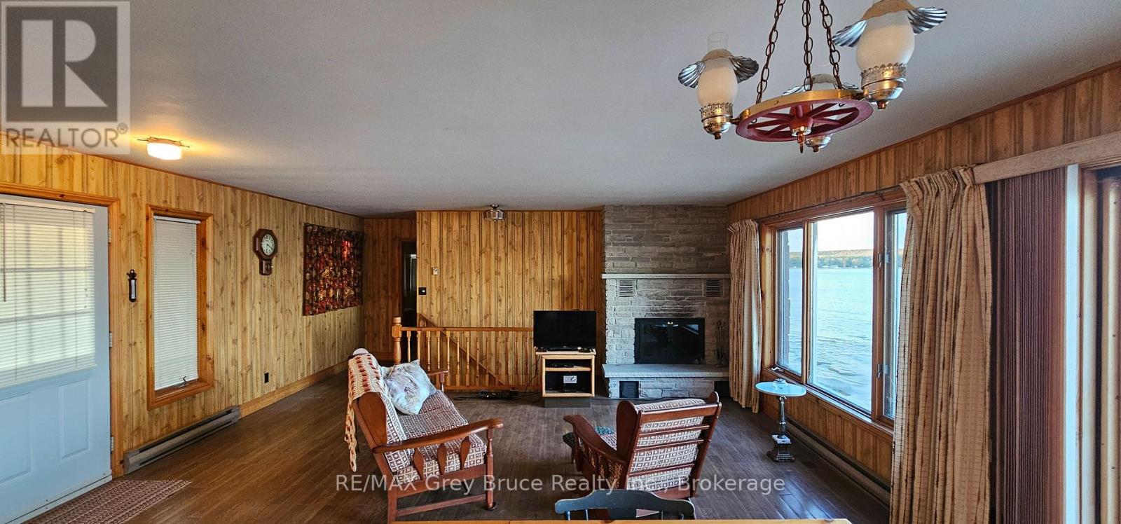 248 Isthmus Bay Road, Northern Bruce Peninsula, Ontario  N0H 1W0 - Photo 12 - X12466961