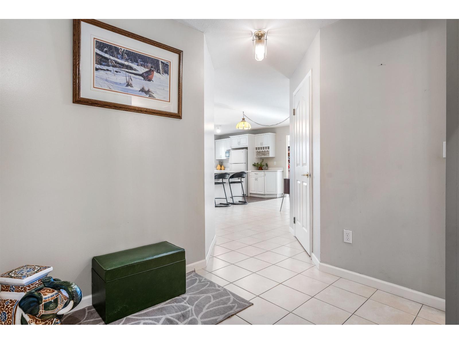 210 45660 Knight Road, Sardis West Vedder, Chilliwack, British Columbia  V2R 2X4 - Photo 2 - R3059161