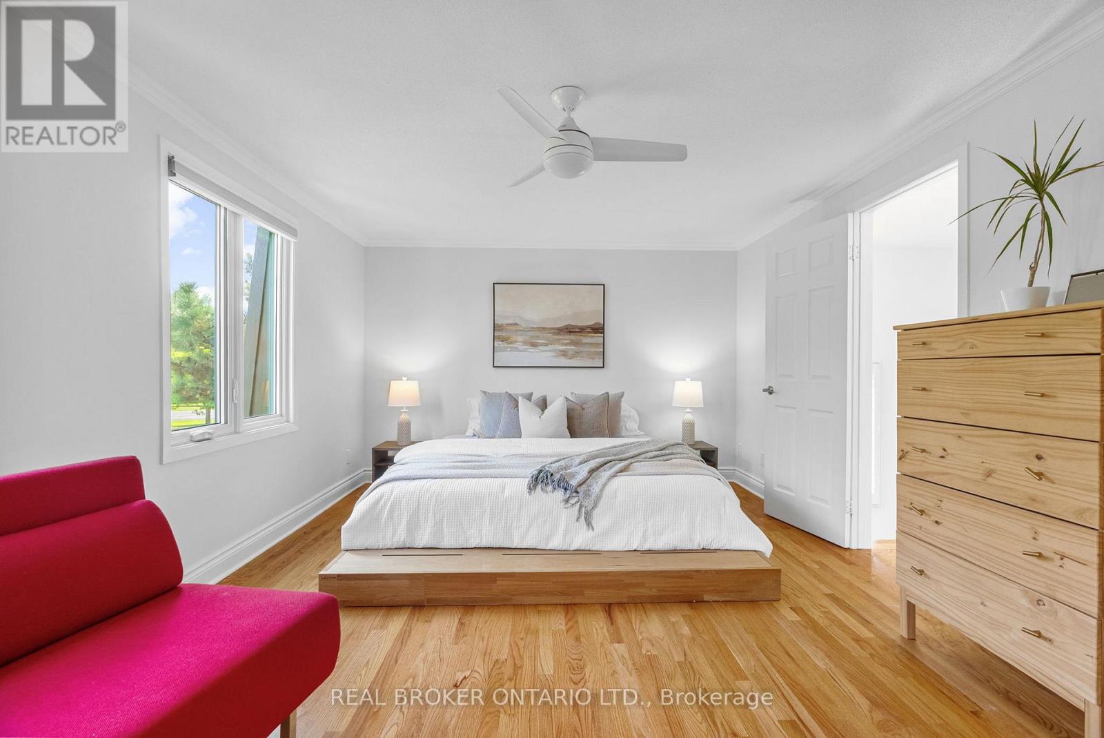 2 - 655 Richmond Road, Ottawa, Ontario  K2A 3Y3 - Photo 23 - X12466965