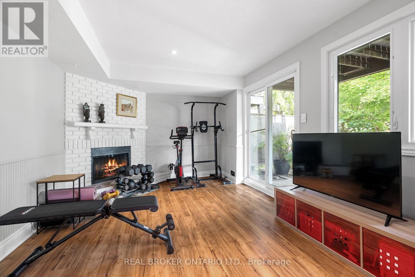 2 - 655 Richmond Road, Ottawa, Ontario  K2A 3Y3 - Photo 32 - X12466965