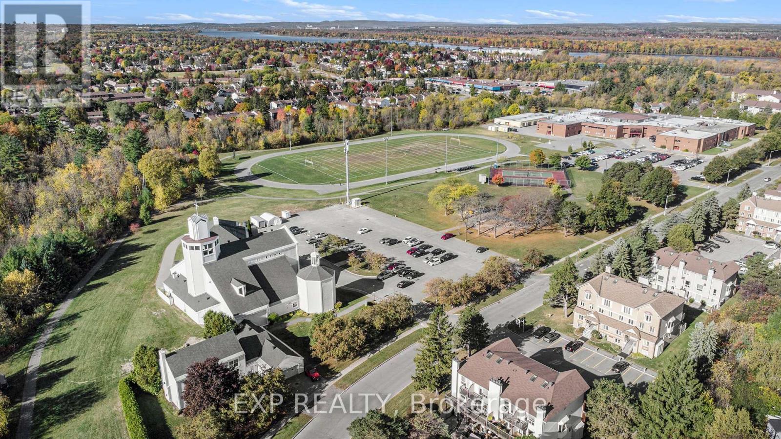 205 - 100 Montblanc Private, Ottawa, Ontario  K1C 0B2 - Photo 27 - X12467007