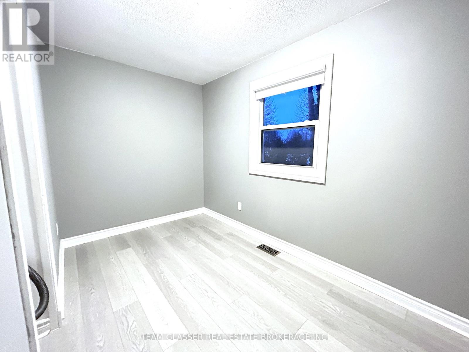 630 Victoria Street, London East, Ontario  N5Y 4C1 - Photo 10 - X12466975