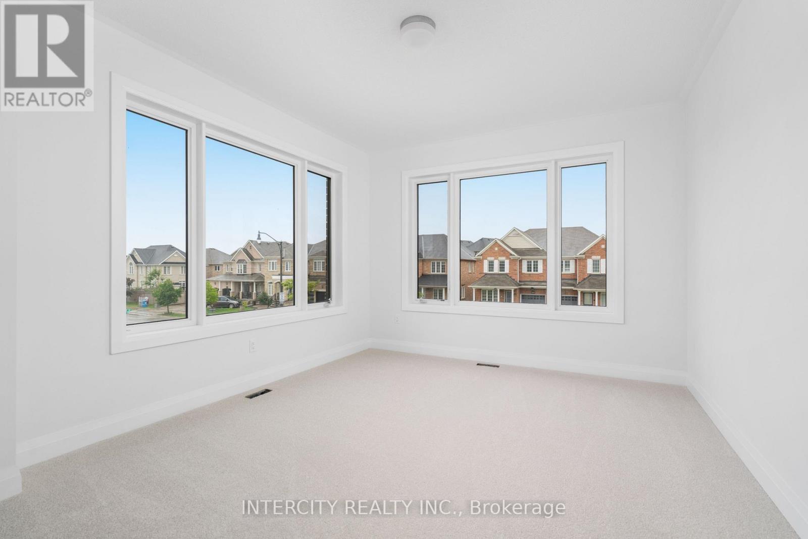 Lot 33 - 2 Dolomite Drive, Brampton, Ontario  L6P 4R6 - Photo 36 - W12466895