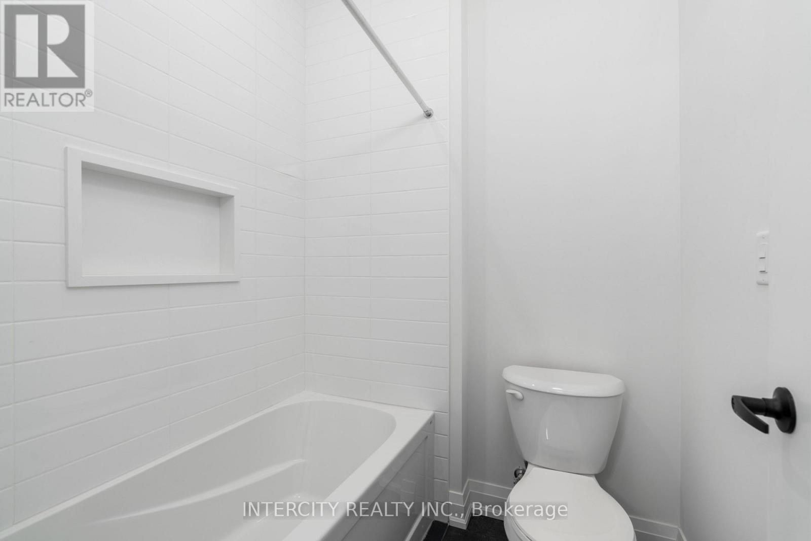 Lot 33 - 2 Dolomite Drive, Brampton, Ontario  L6P 4R6 - Photo 39 - W12466895