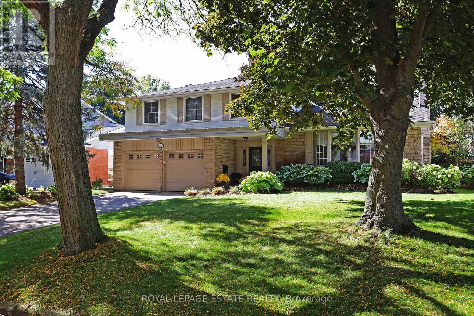 4231 Dunvegan Road, Burlington, Ontario  L7L 1P9 - Photo 3 - W12466930