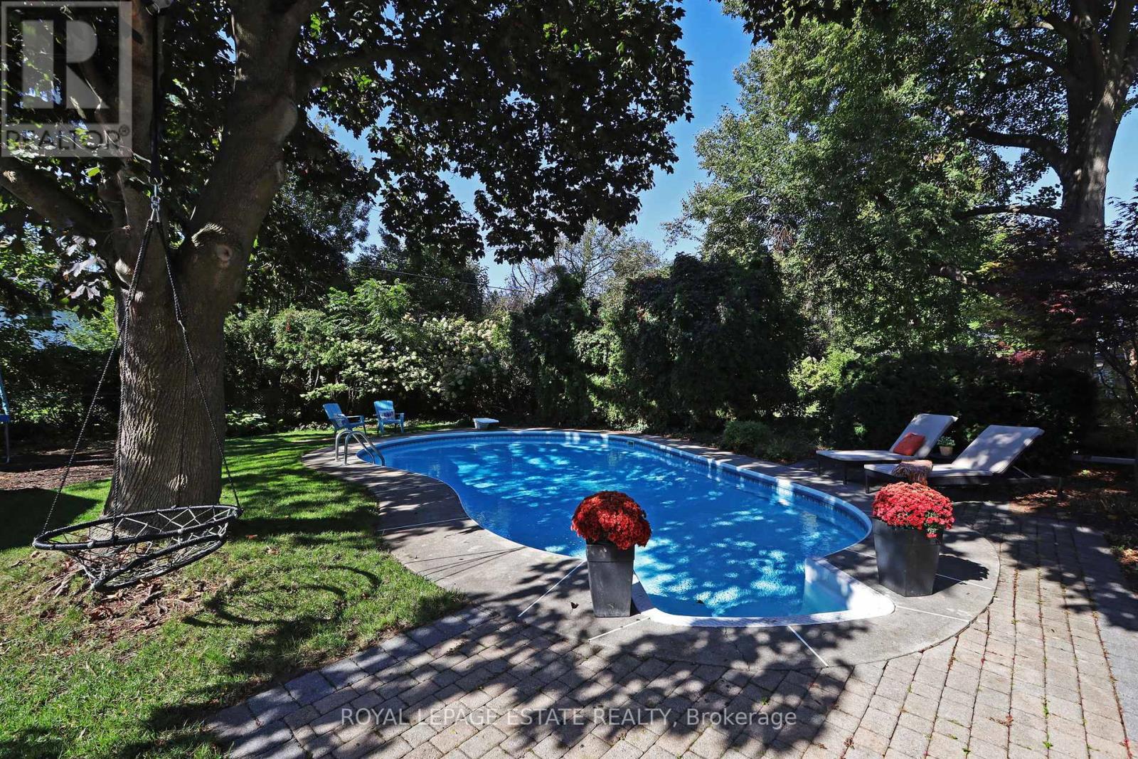 4231 Dunvegan Road, Burlington, Ontario  L7L 1P9 - Photo 30 - W12466930