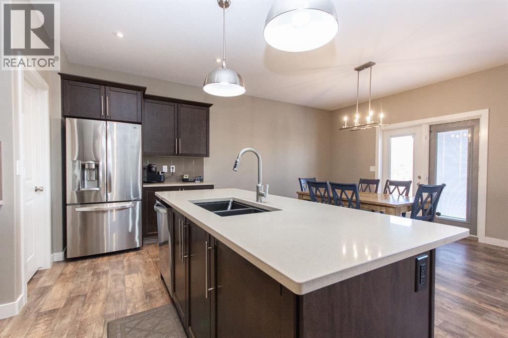 22 Travis Close, Red Deer, Alberta  T4P 0W5 - Photo 9 - A2248323