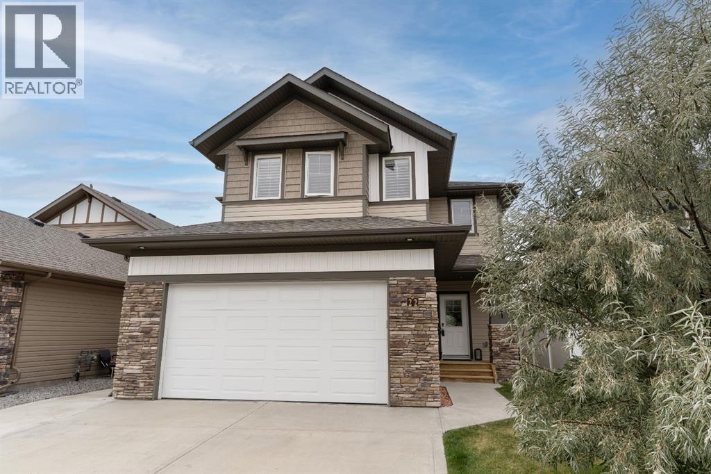 22 Travis Close, Red Deer, Alberta  T4P 0W5 - Photo 1 - A2248323