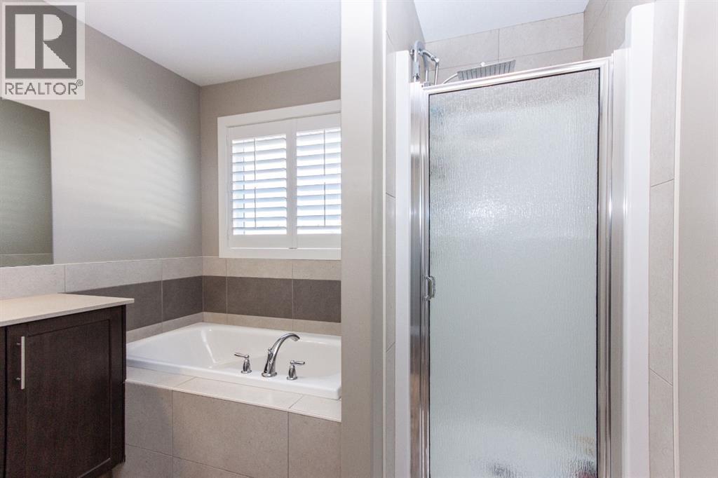 22 Travis Close, Red Deer, Alberta  T4P 0W5 - Photo 22 - A2248323