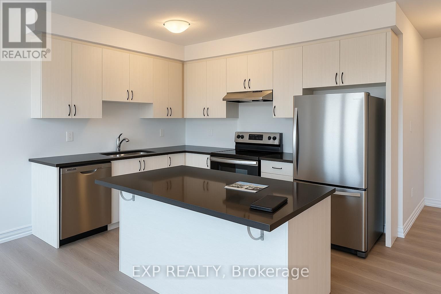 200 Stamson Street, Kitchener, Ontario  N2R 0S2 - Photo 4 - X12466931