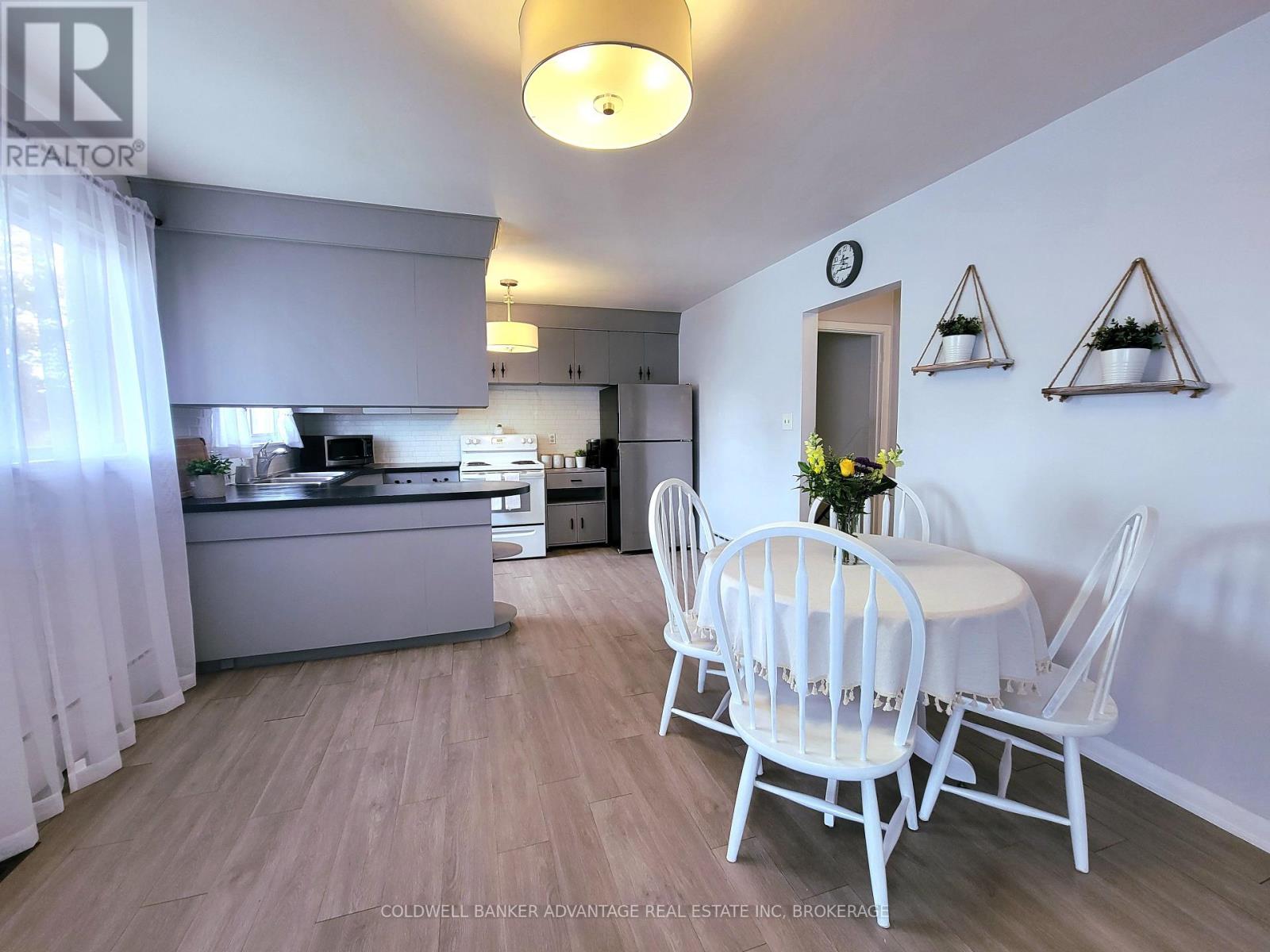 280 Clarke Street, Port Colborne, Ontario  L3K 2G5 - Photo 4 - X12466978