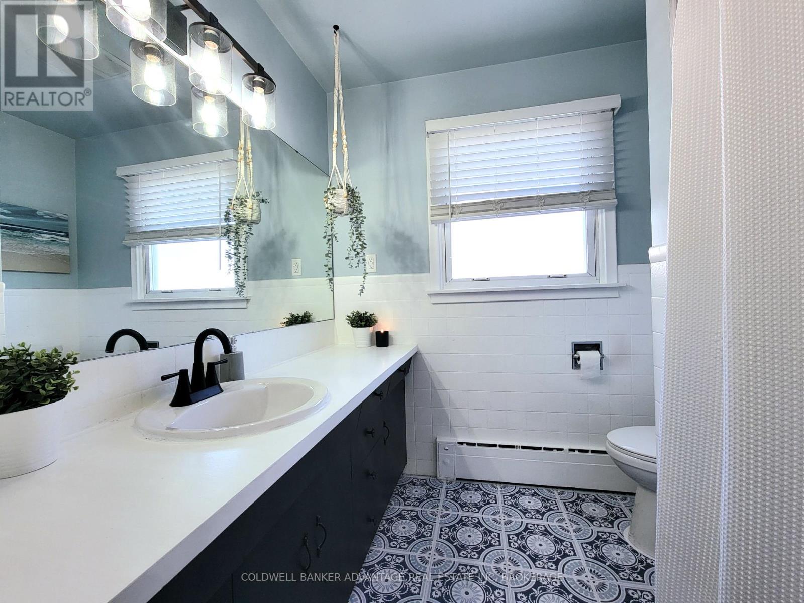 280 Clarke Street, Port Colborne, Ontario  L3K 2G5 - Photo 9 - X12466978