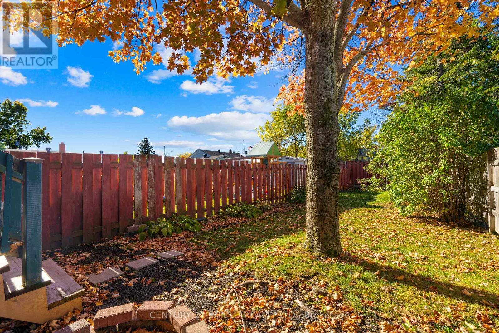 3324 Cadeb Avenue, Cornwall, Ontario  K6K 1L8 - Photo 12 - X12466952