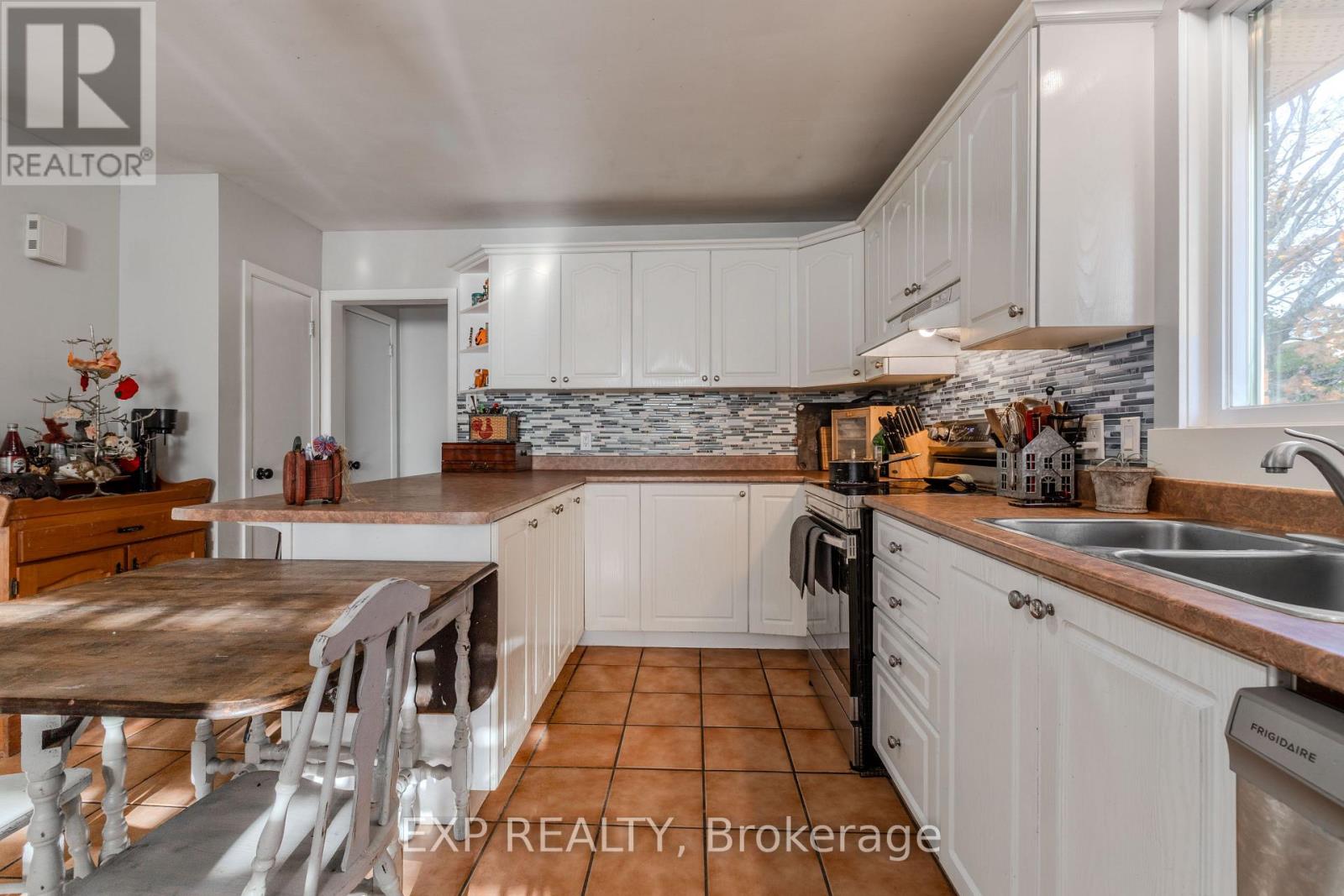 259 St Joseph Street, Alfred And Plantagenet, Ontario  K0B 1A0 - Photo 12 - X12466964