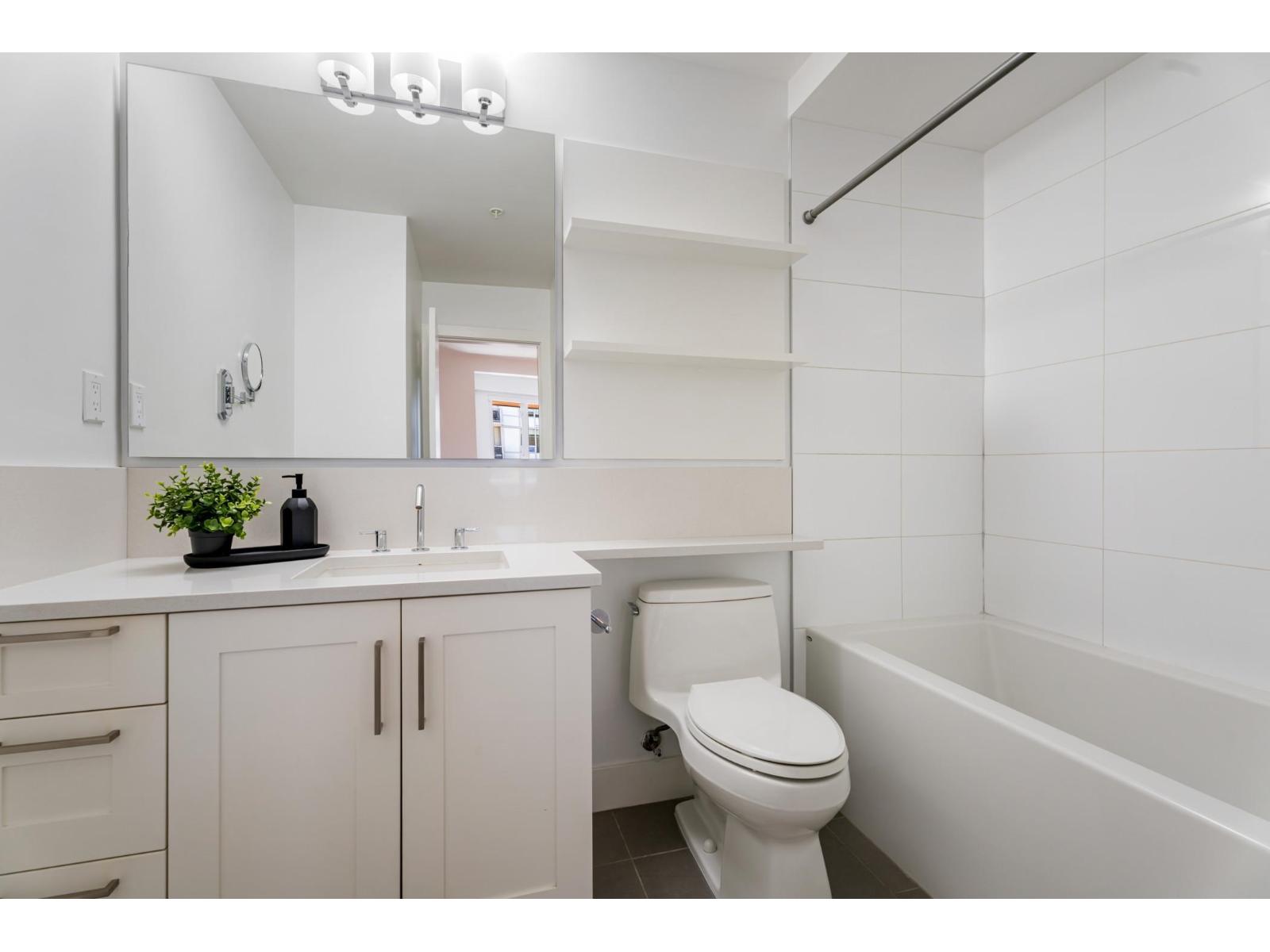 309 1420 Johnston Road, White Rock, British Columbia  V4B 3Z5 - Photo 13 - R3059209