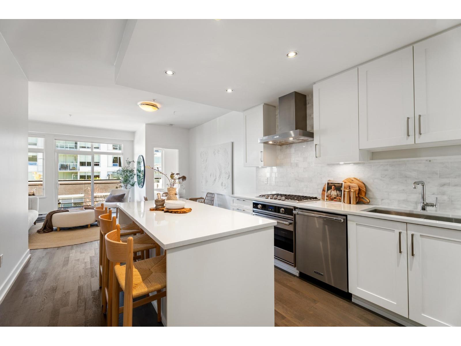 309 1420 Johnston Road, White Rock, British Columbia  V4B 3Z5 - Photo 5 - R3059209