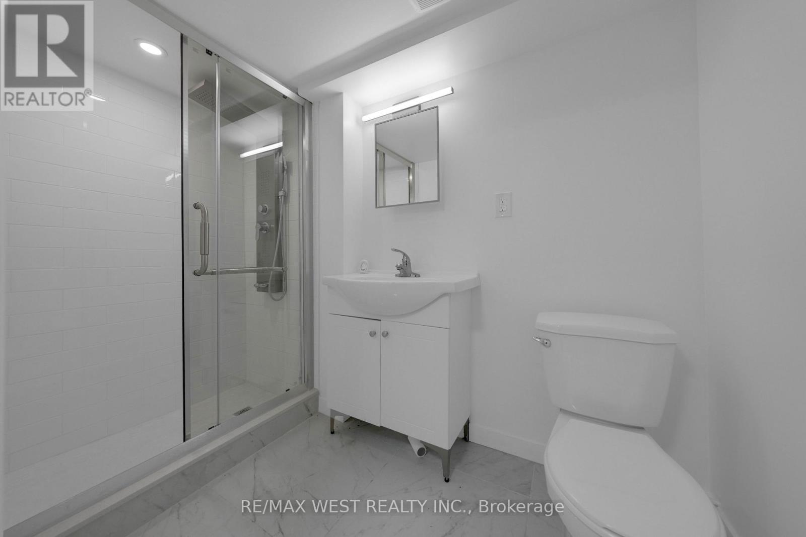 Lower - 24 Walter Avenue, Newmarket, Ontario  L3Y 2T3 - Photo 14 - N12465708