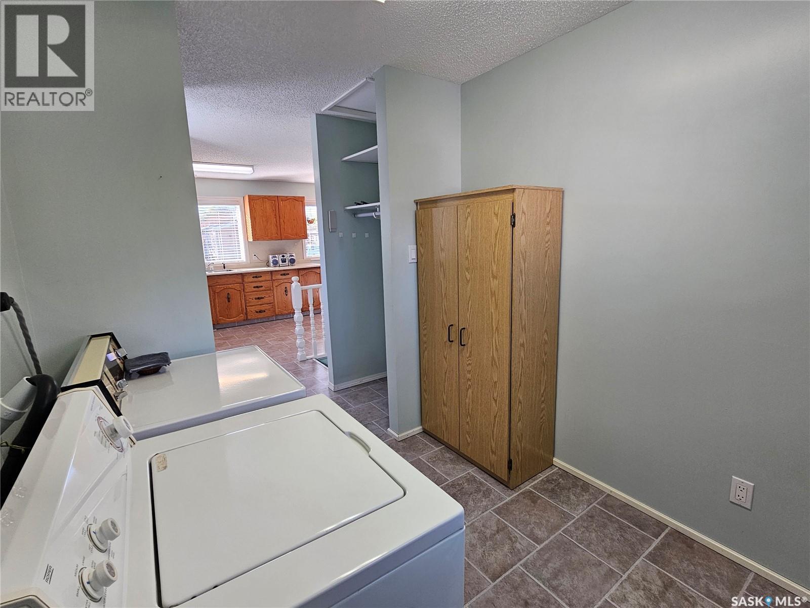 34 Stack Crescent, Meadow Lake, Saskatchewan  S9X 1B6 - Photo 11 - SK021029