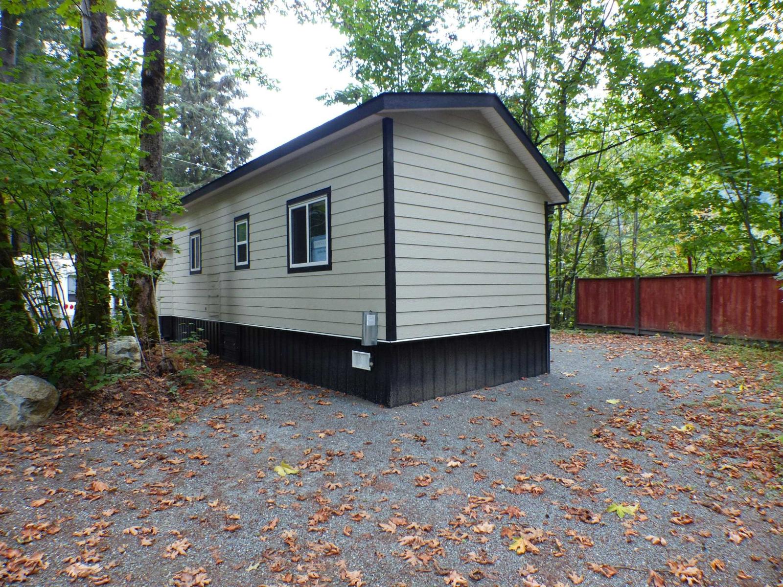 34 28605 Trans Canada Highway, Yale 