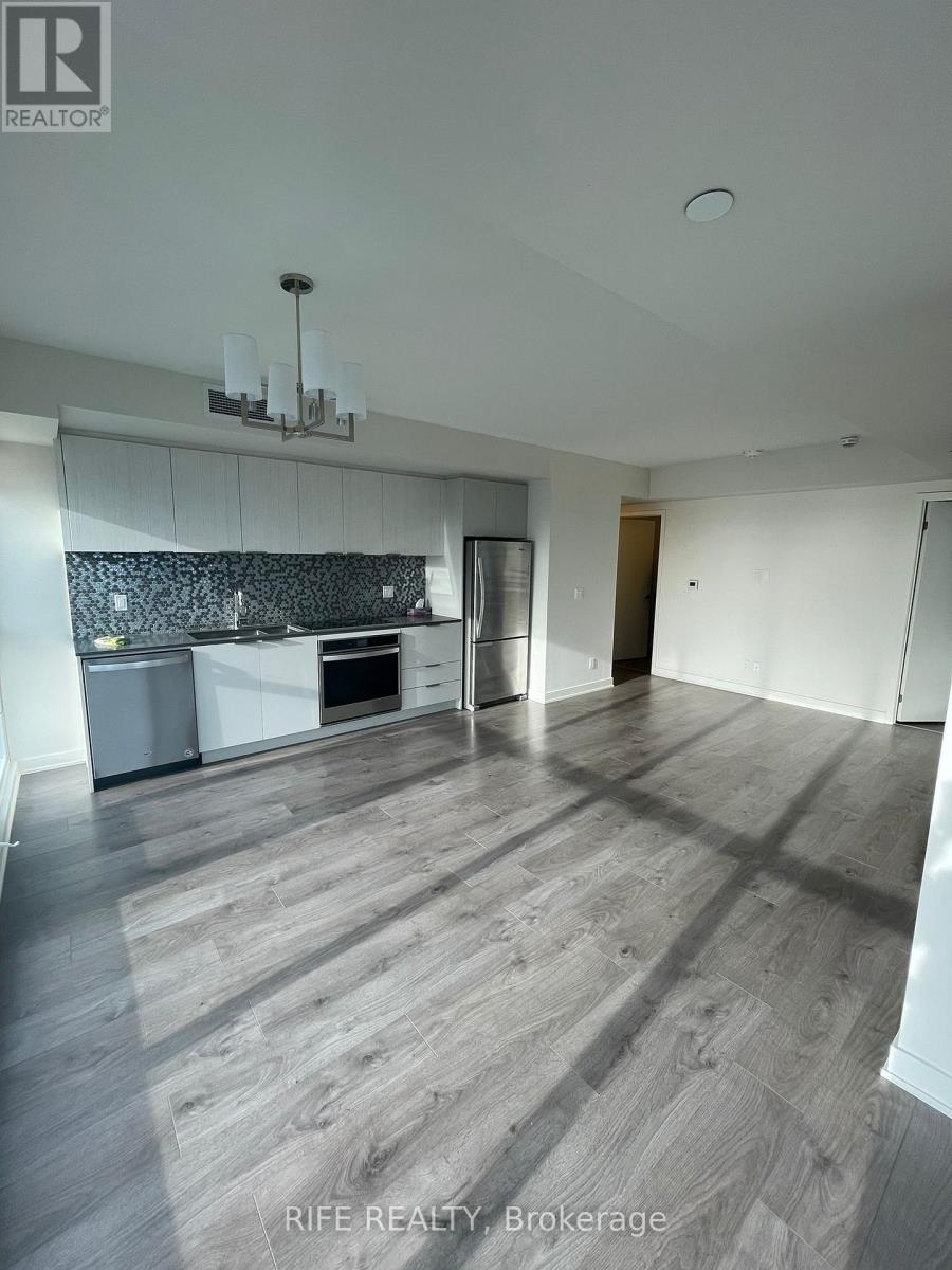 2011 - 2 Sonic Way, Toronto, Ontario  M3C 0P2 - Photo 3 - C12466947