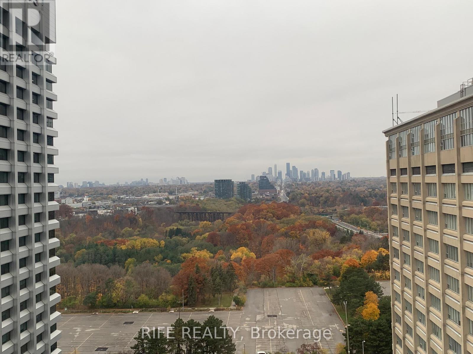 2011 - 2 Sonic Way, Toronto, Ontario  M3C 0P2 - Photo 9 - C12466947