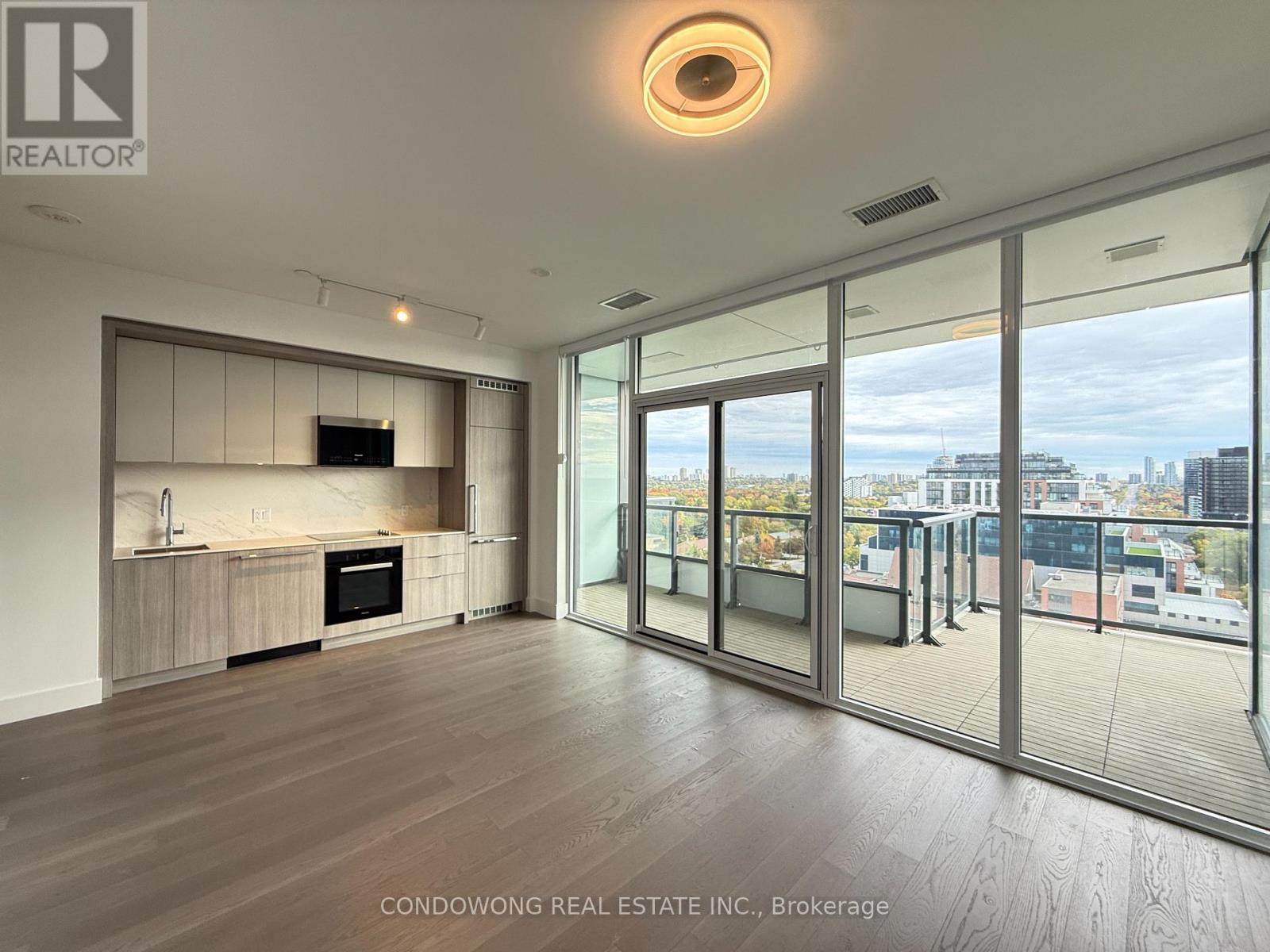 1014 - 6 GREENBRIAR ROAD, Toronto, Ontario